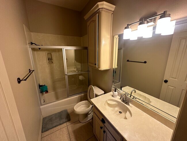 Building Photo - 3901 El Jardin St