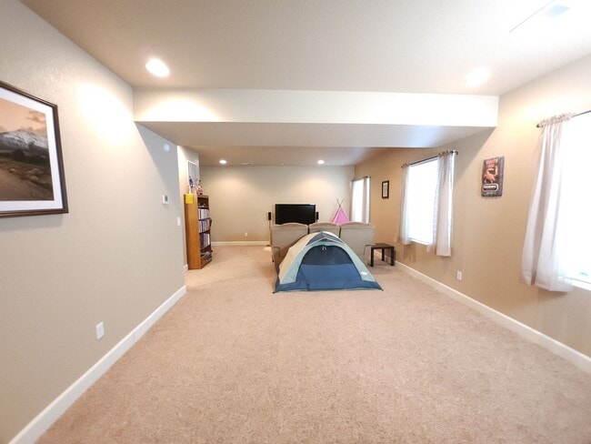 Building Photo - 8392 Longleaf Ln