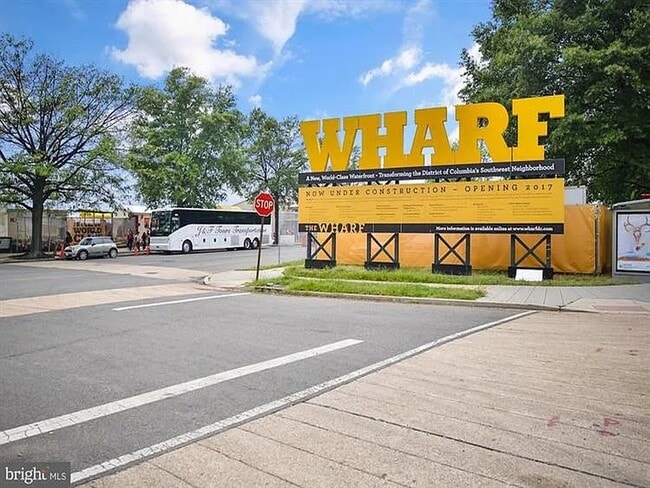 Building Photo - 1101 3rd St SW