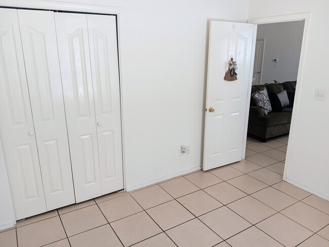 Building Photo - 6592 Dakota Ridge Dr