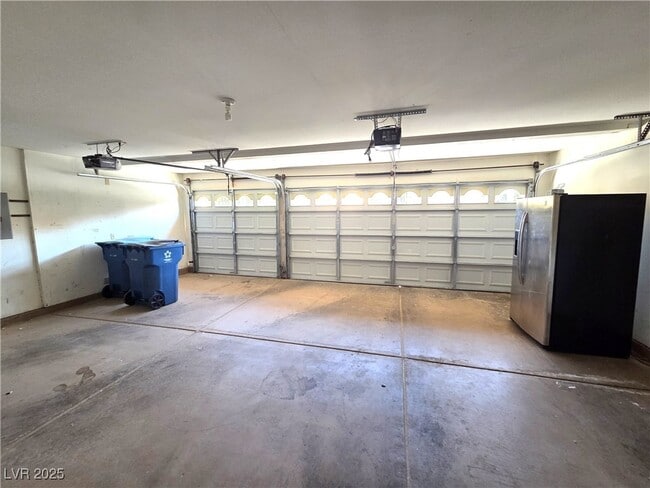 Building Photo - 8204 Tivoli Cove Dr