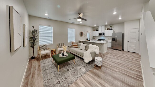 Building Photo - Luxury 3 Bedroom 2.5 Bathroom Townhome in Piedmont Schools (Neighborhood Park)