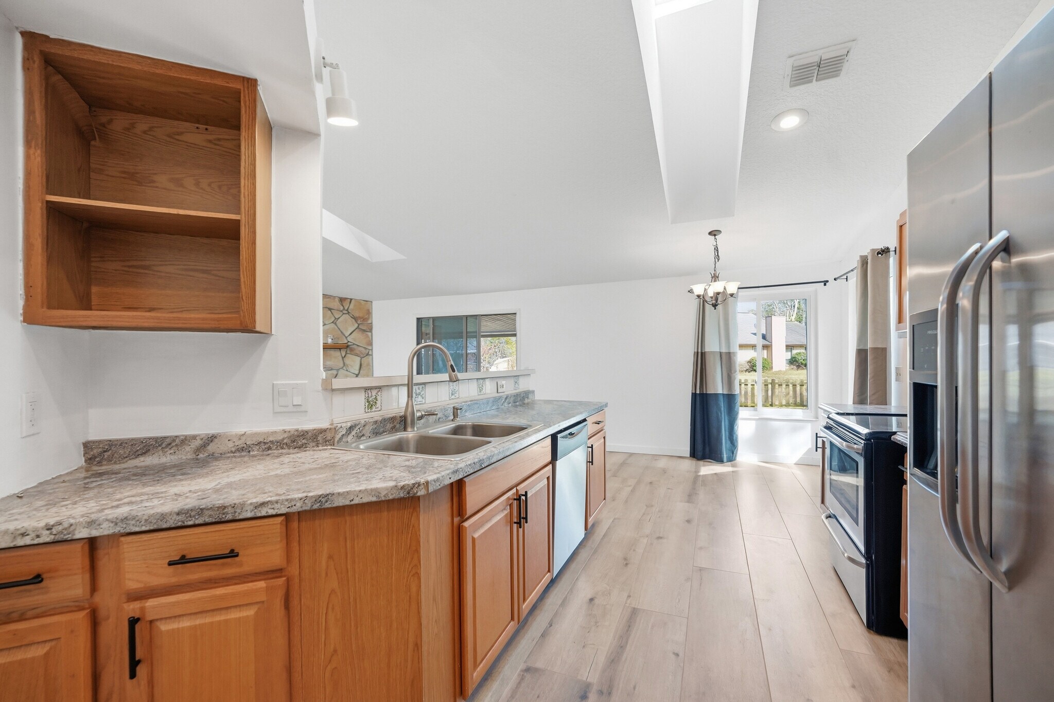 Building Photo - 11149 Losco Junction Dr S