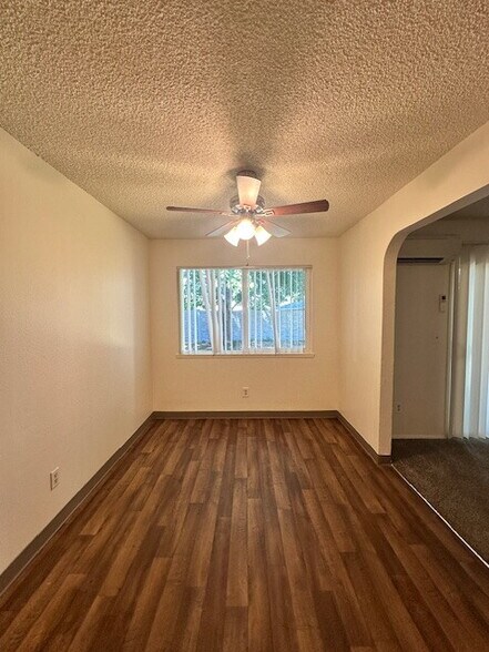 Building Photo - Villa 162 Apartments