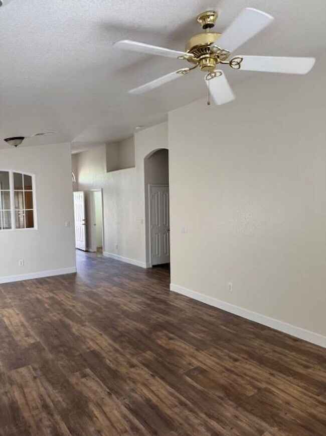 Building Photo - Nice Single Story Home in the Summerlin Area