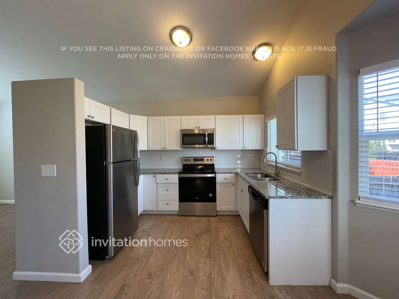 Building Photo - 5844 Santana Dr