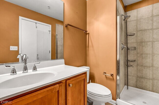 Building Photo - 1717 S Prairie Ave