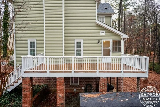 Building Photo - 810 Tacy Pl