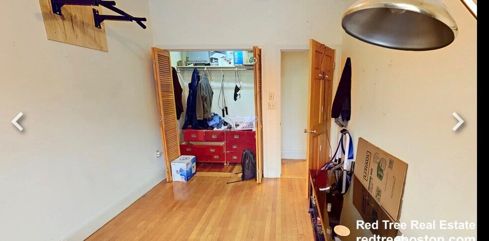 Building Photo - 1408 Beacon St
