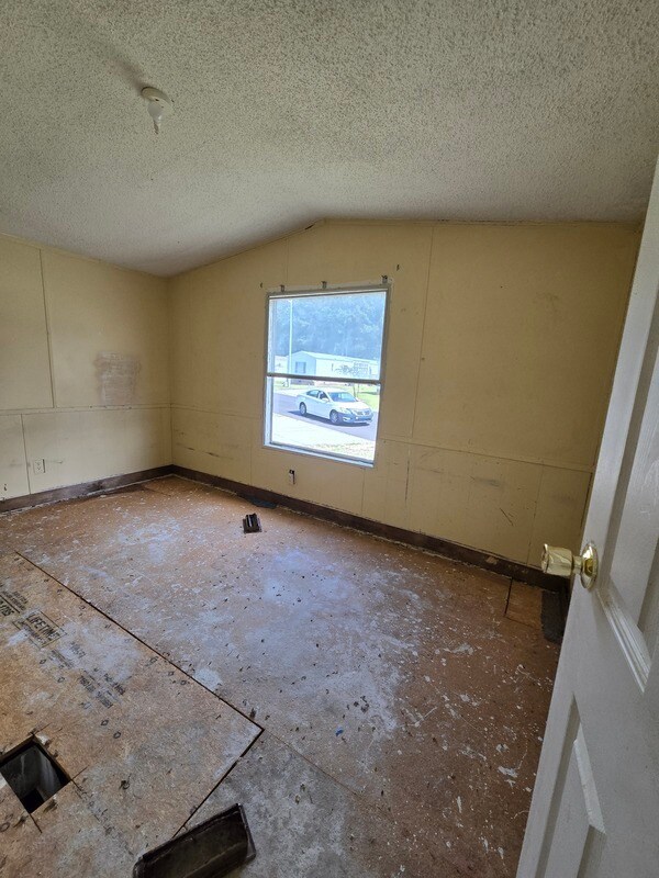 Building Photo - 2115 Cattail Cir