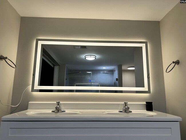 Building Photo - 1850 Atlantic Dr