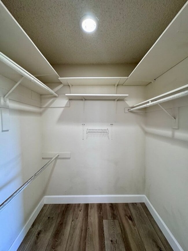 Building Photo - Spacious 4 Bedroom Home in Temecula’s Vine...