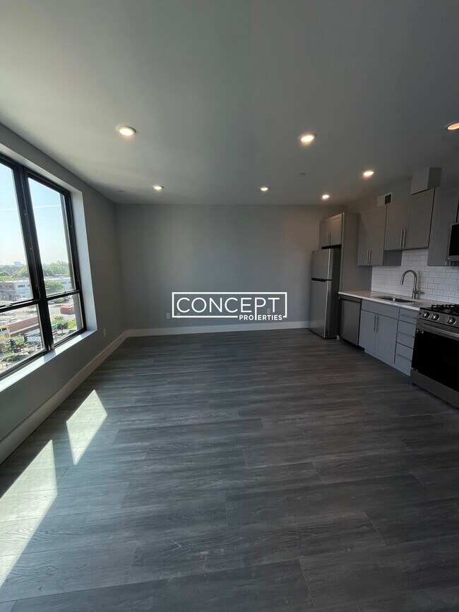 Building Photo - 365 Western Ave