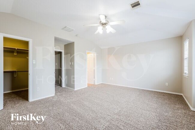 Building Photo - 8702 Bentongrove Ln