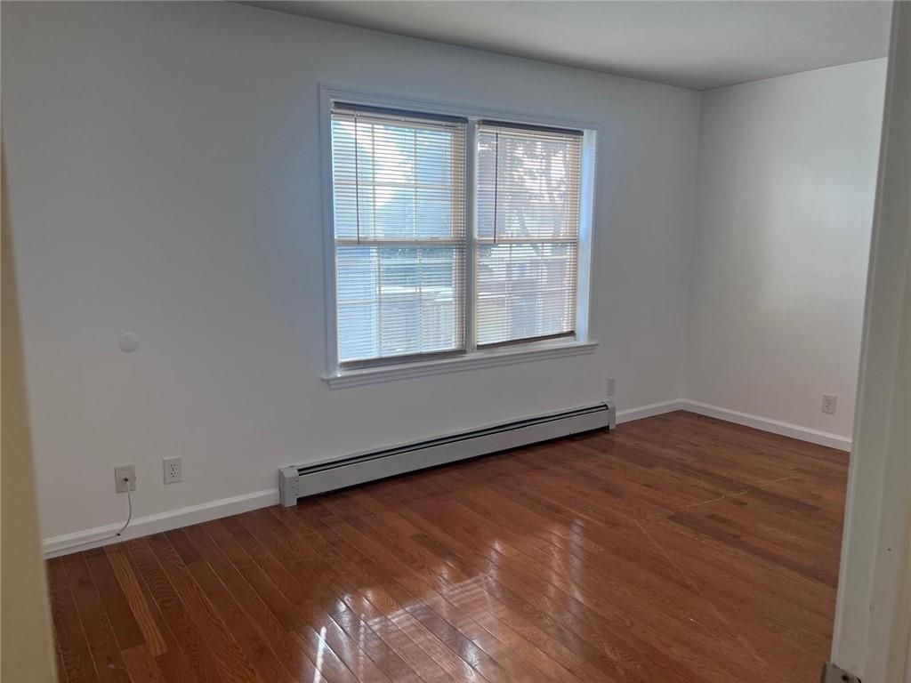 Building Photo - 144 Pavilion Ave