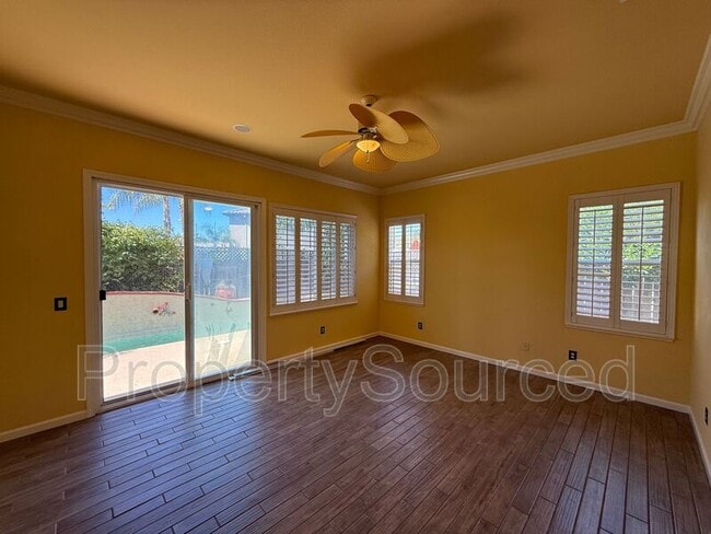 Building Photo - 523 Ruess Rd