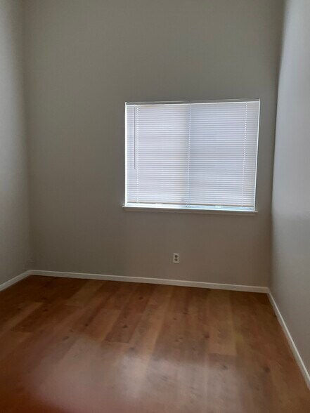 Building Photo - 1188 Don Carlos Ct
