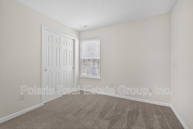 Building Photo - 439 Venus Dr