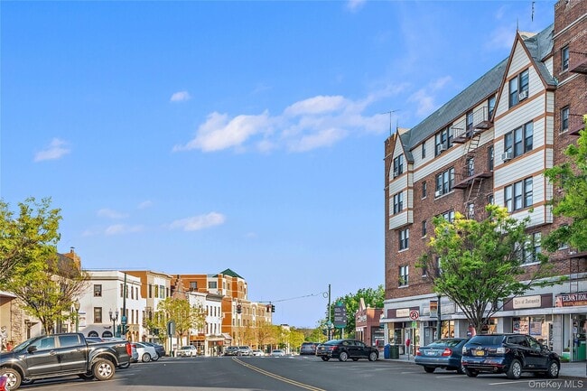 Building Photo - 518 Prospect Ave