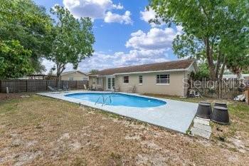 Building Photo - 450 Longwood Cir