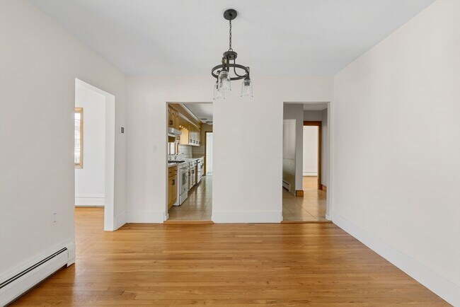 Building Photo - 13 Rawson Rd