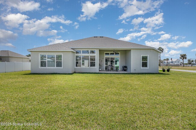 Building Photo - 1140 Aranceto Cir