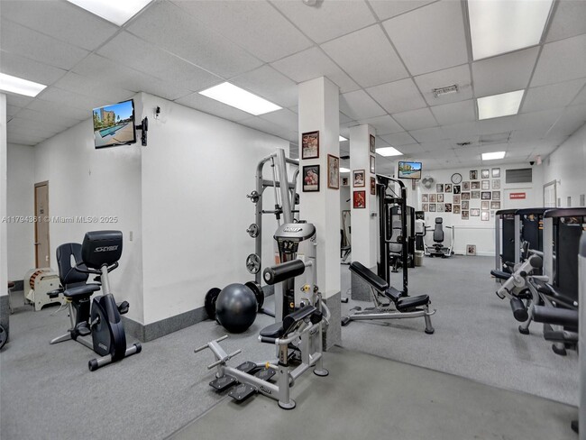 Building Photo - 3800 S Ocean Dr