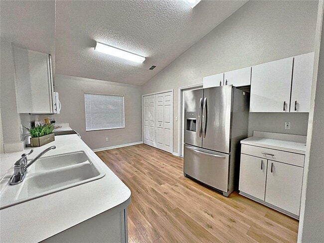 Building Photo - 3505 Tenby Cir