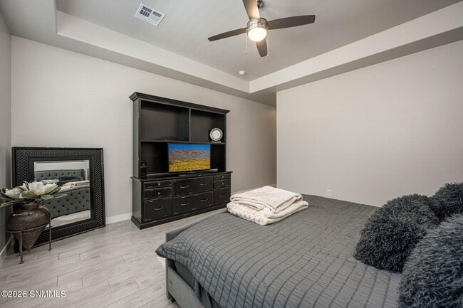 Building Photo - 3865 Jericho St