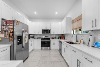 Building Photo - 17805 SW 114th Ct