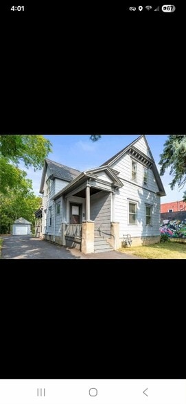 Primary Photo - 1221 N Clinton Ave