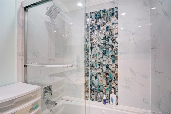 Building Photo - 2370 NE Ocean Blvd