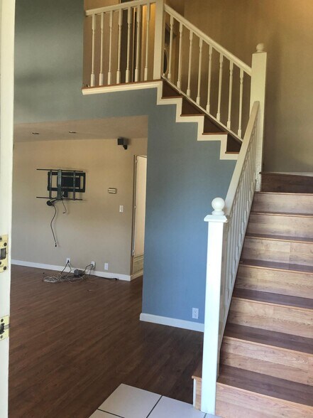 Building Photo - 11043 Clairemont Mesa Blvd