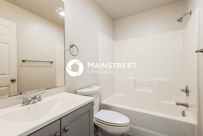 Building Photo - 3 Bedroom Pet-Friendly Home in Sellersburg, IN with Main Street Renewal