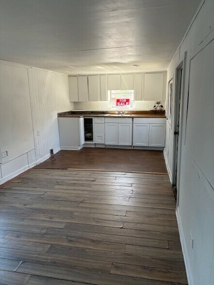 Building Photo - 920 Boardwalk Ln