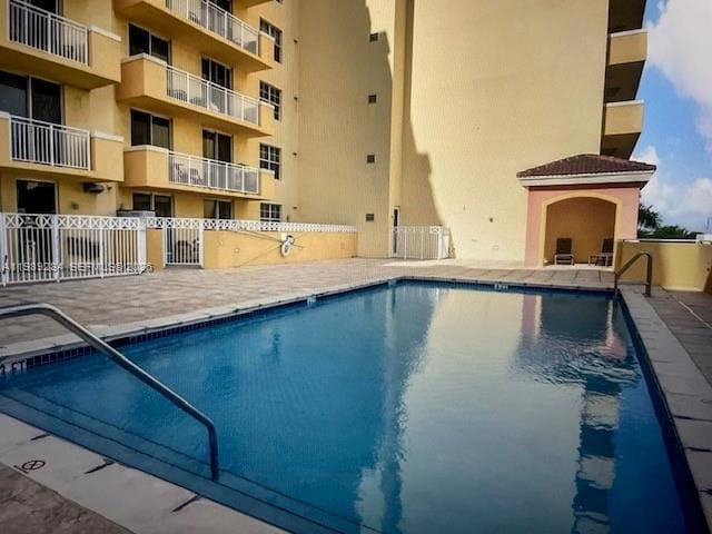 Building Photo - 215 SW 42nd Ave