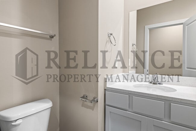 Building Photo - 3225 N Cedar Downs St