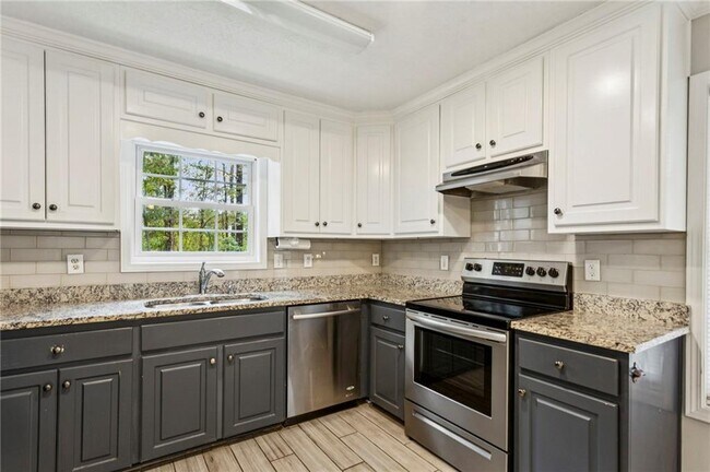 Building Photo - 6365 Union Hill Rd