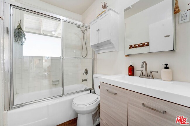 Building Photo - 4385 Scandia Way