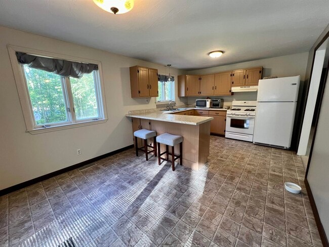 Building Photo - 7675 Currier Rd