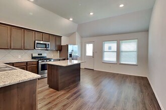 Building Photo - 445 Pecan Landing Ln