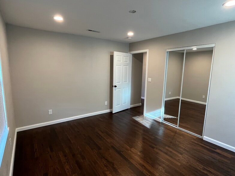 Bedroom 1 - 472 Clara Street
