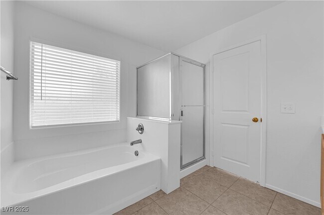 Building Photo - 6236 Halstead Ct