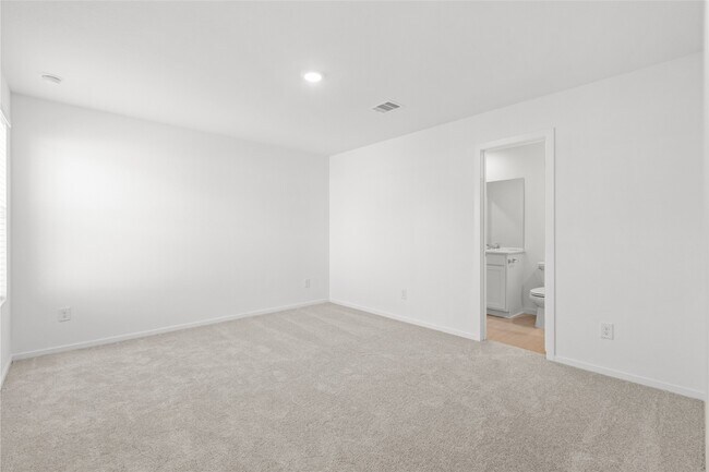 Building Photo - 28714 Bottom Grass Trl