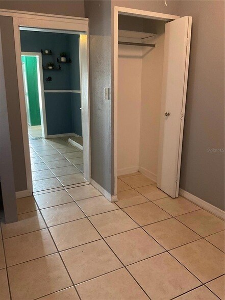 Building Photo - 1513 W Rio Vista Ave