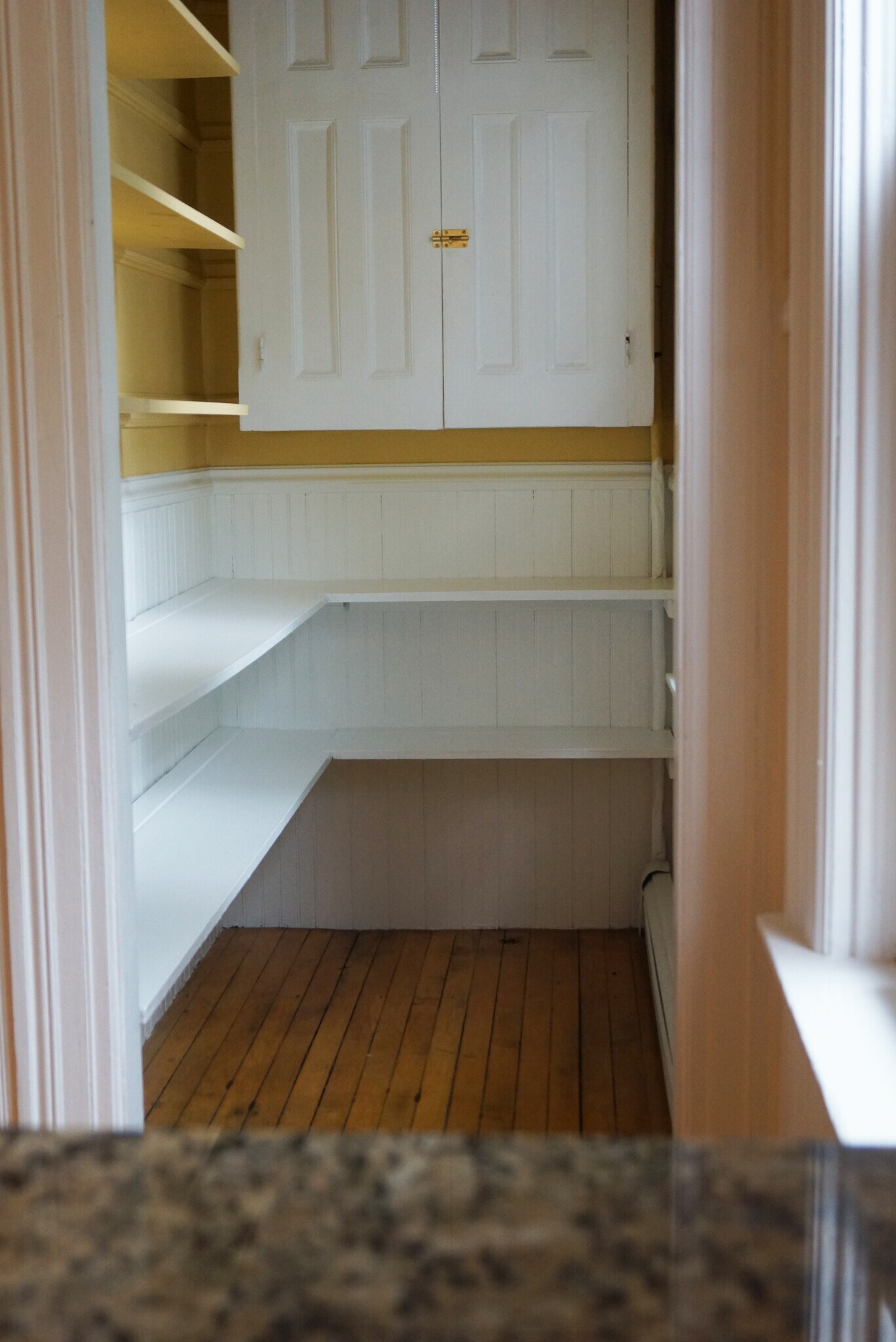 Building Photo - 20 University Ave