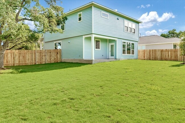 Building Photo - 704 Olive Creek Dr