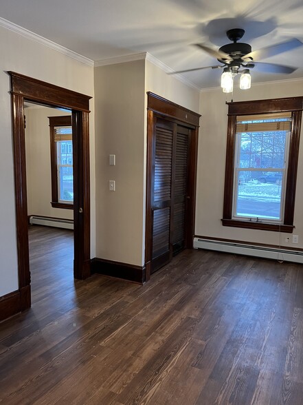 Sitting room or office - 8 Grove St