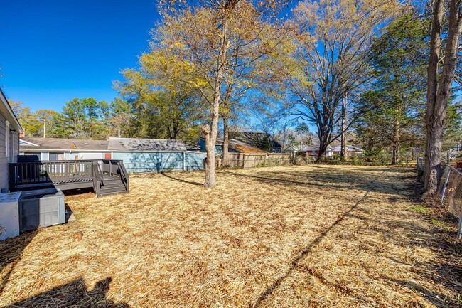 Building Photo - Newly Renovated Rock Hill Home Close to Do...