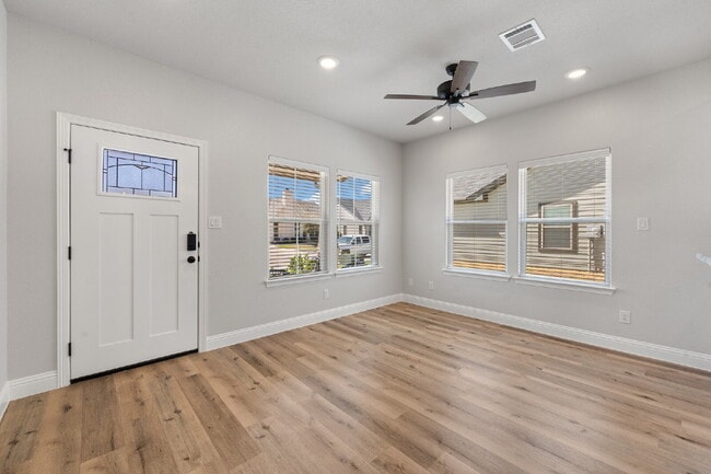 Building Photo - 3-Bed Oasis on Reverie Rd with Spacious 1612 Sq Ft Layout - Perfect for Your Family!